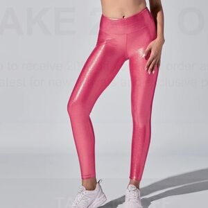 NWT Heroine Sport Marvel Fire Coral Metallic High Waisted Leggings XS
